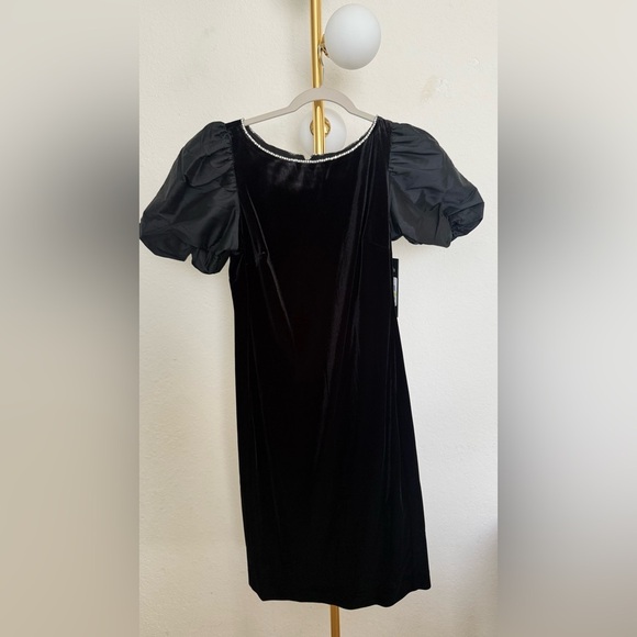 KARL LAGERFELD PARIS Elegant Black Puff Sleeve Dress - Picture 7 of 16